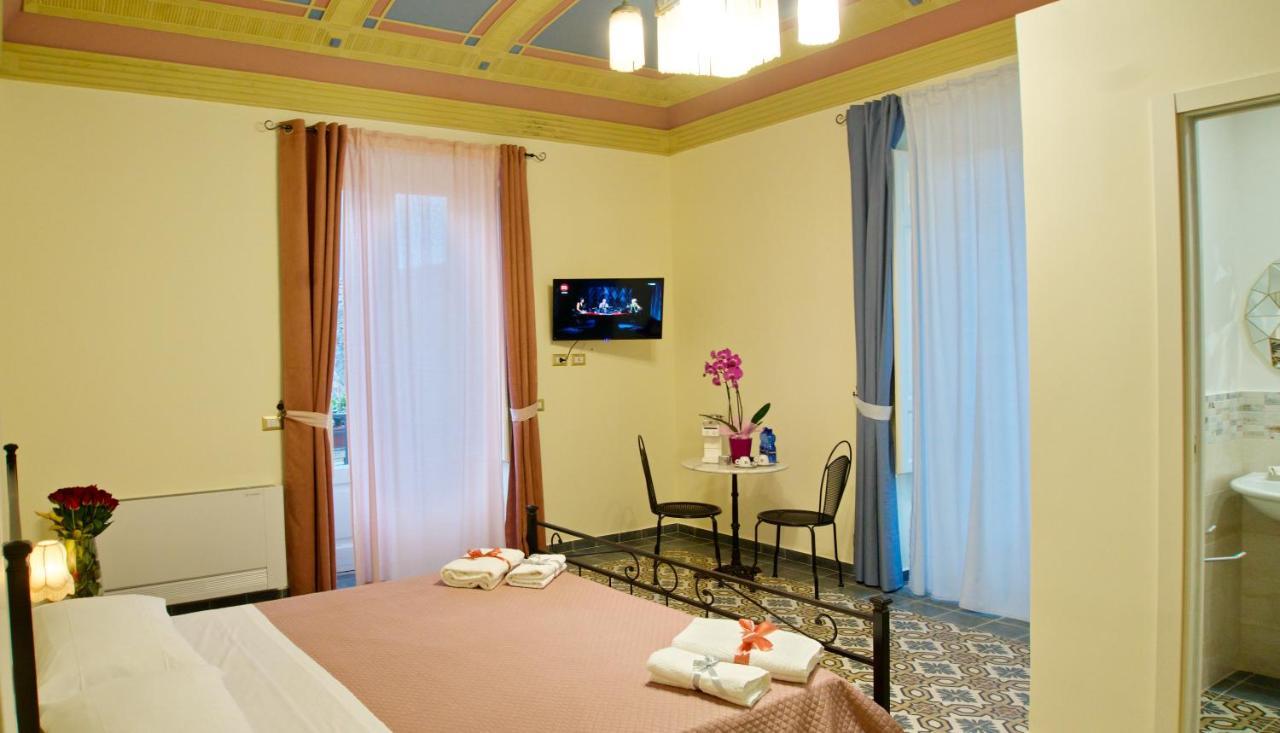 Domus Aurea Bed & Breakfast Montalbano Elicona Bagian luar foto