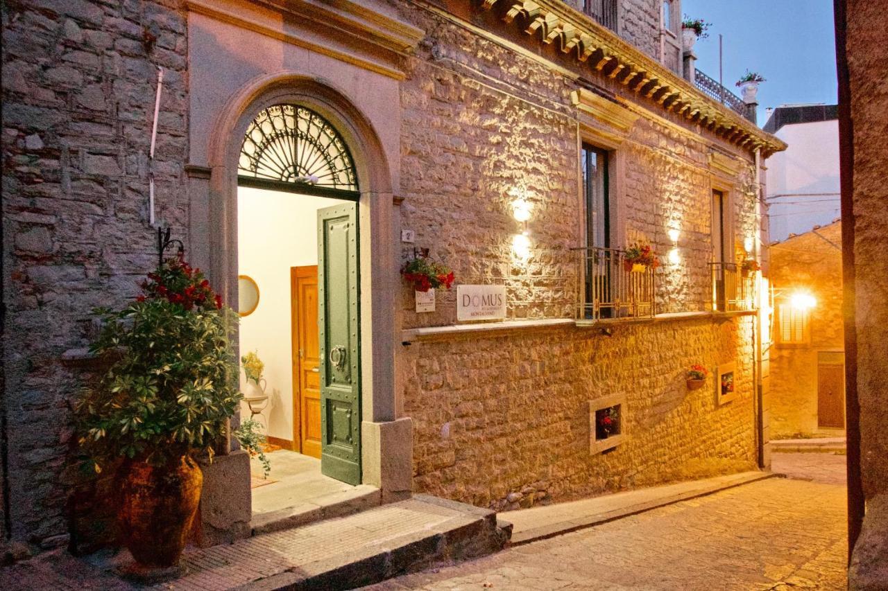 Domus Aurea Bed & Breakfast Montalbano Elicona Bagian luar foto