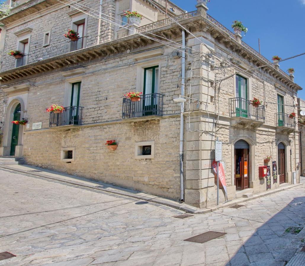 Domus Aurea Bed & Breakfast Montalbano Elicona Bagian luar foto
