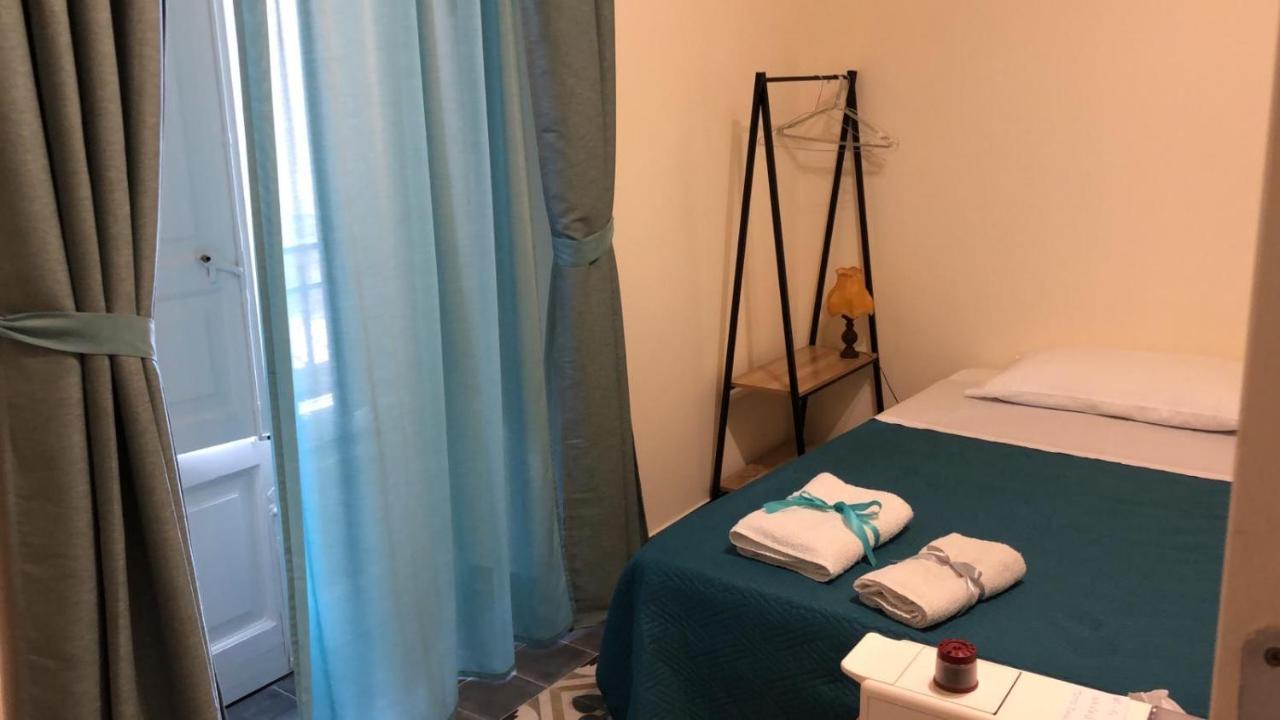 Domus Aurea Bed & Breakfast Montalbano Elicona Bagian luar foto