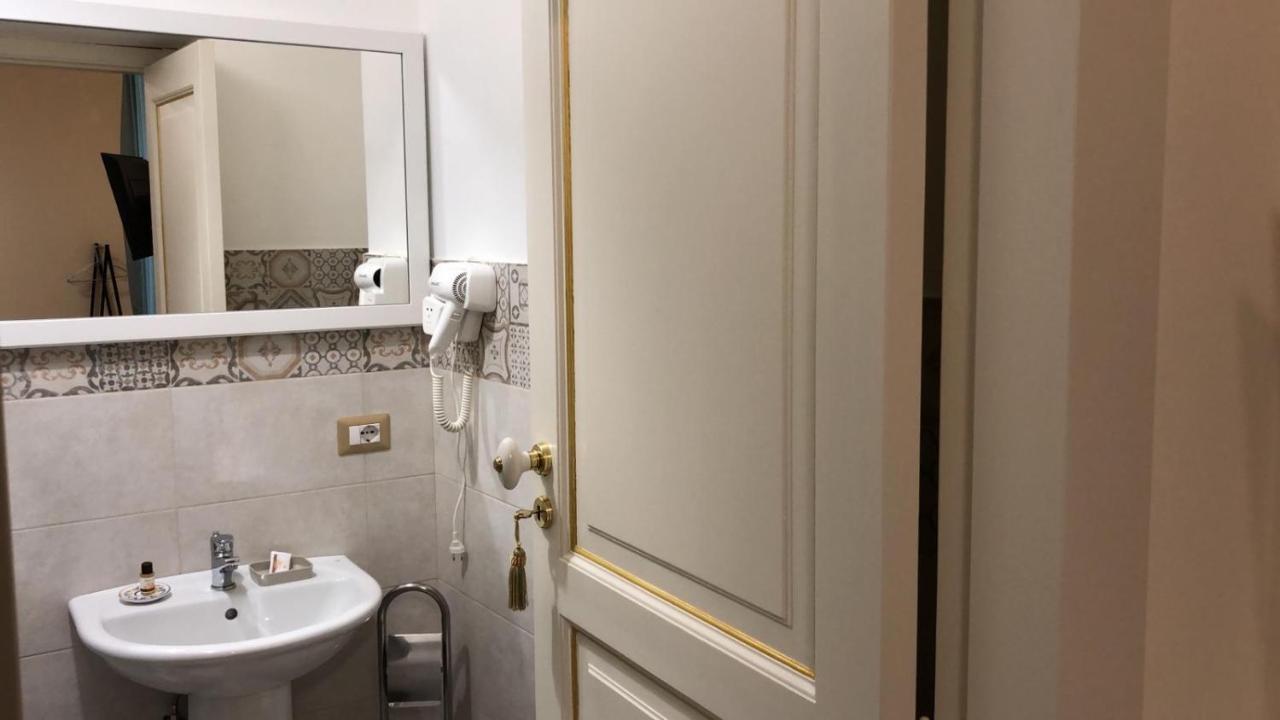 Domus Aurea Bed & Breakfast Montalbano Elicona Bagian luar foto