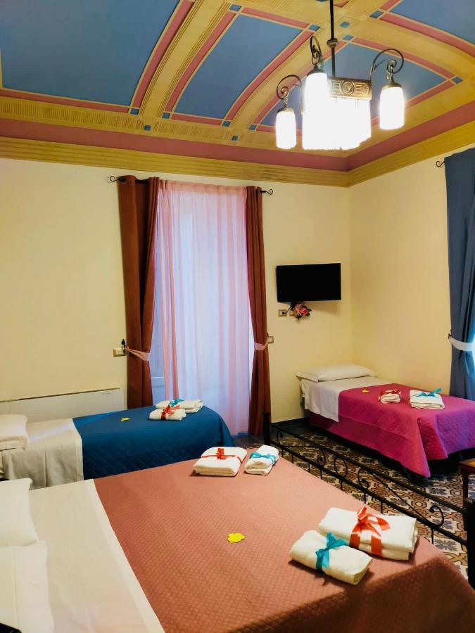 Domus Aurea Bed & Breakfast Montalbano Elicona Bagian luar foto